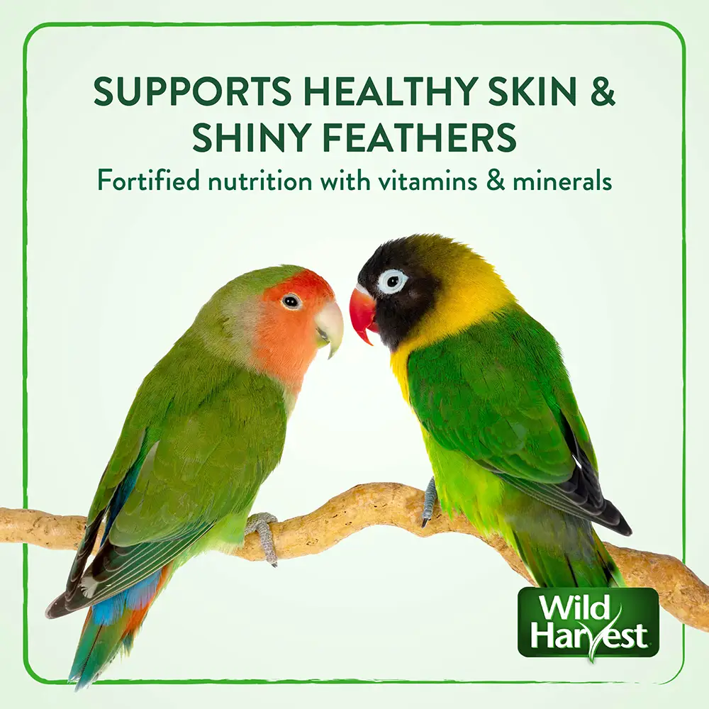 SUPPORTS HEALTHY SKIN & SHINY FEATHERS. Fortified nutrition with vitamins and minerals